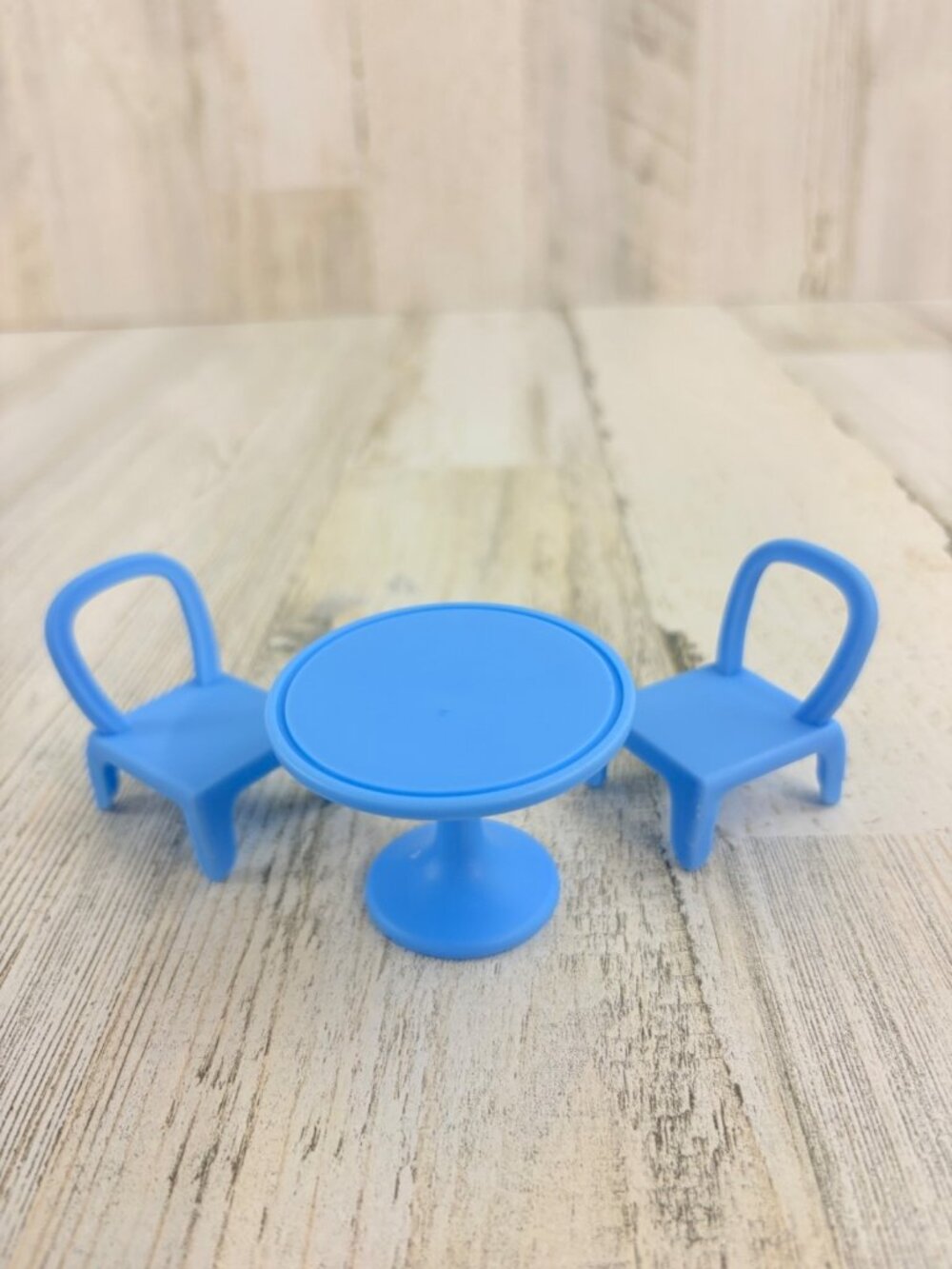 Bluey Cafe Table and 2 Chairs for Play Set Ice Cream Shop Juice Figure Blue NEW